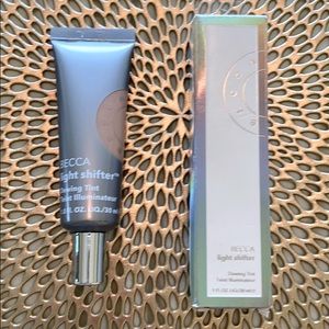 BECCA LIGHT SHIFTER DEWING TINT